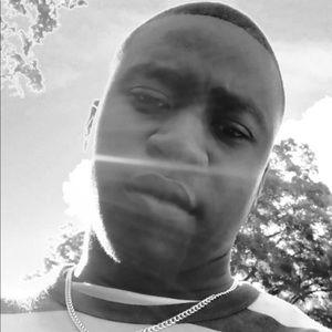 Meet your Posher, Emmanuel